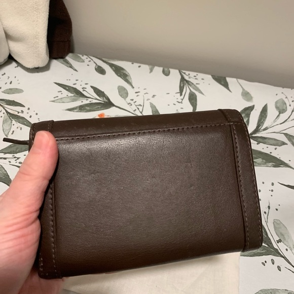 Vintage Coach Soho Brown Leather Wallet - Picture 4 of 12